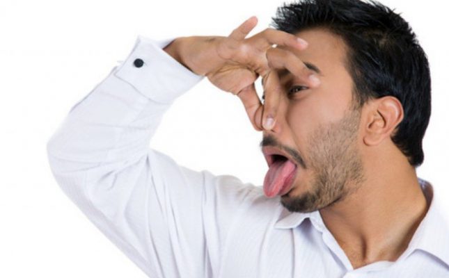 Hôi miệng gây mùi hôi khó chịu Hôi miệng gây mùi hôi khó chịu
