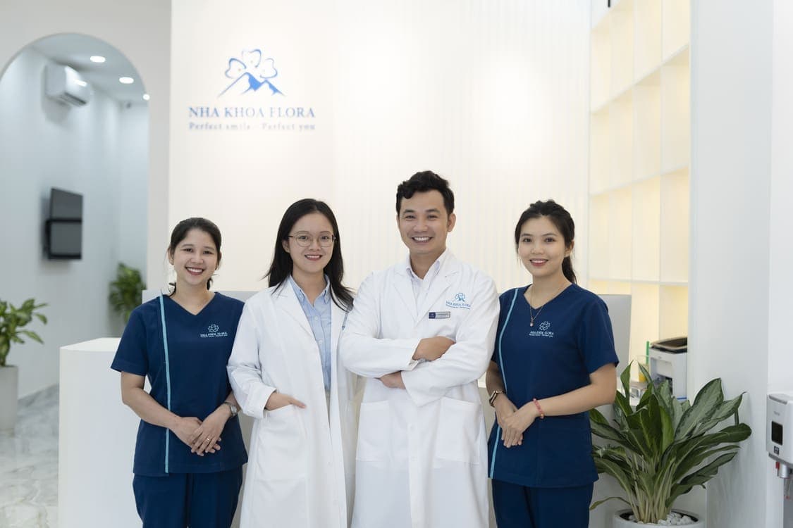 Nha Khoa Flora chính là câu trả lời cho câu hỏi chữa cười hở lợi ở đâu tốt Nha Khoa Flora chính là câu trả lời cho câu hỏi chữa cười hở lợi ở đâu tốt