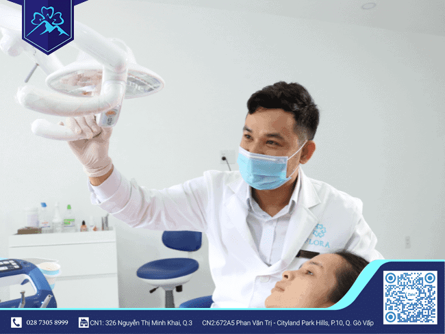 Bác sĩ sẽ tiến hành thăm khám tổng quát về tình trạng răng miệng Bác sĩ sẽ tiến hành thăm khám tổng quát về tình trạng răng miệng